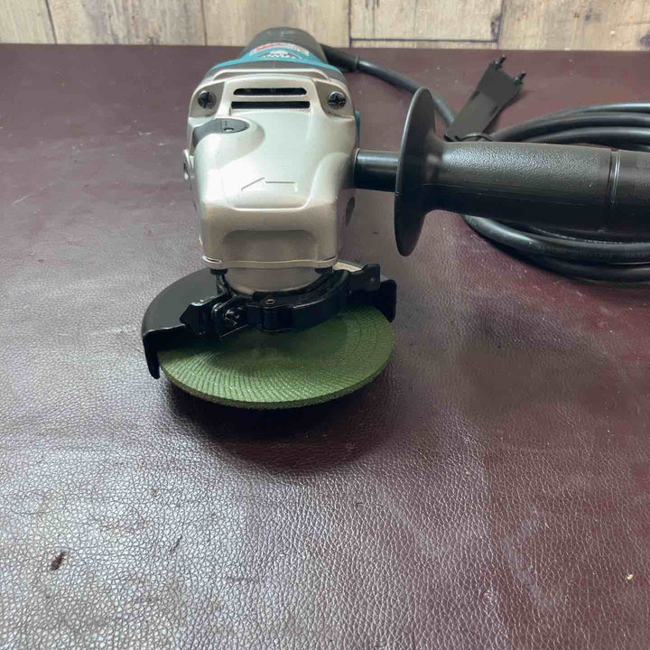 【中古品】 マキタ(makita) 100mm電子ディスクグラインダ GA4041C 100ｖ 電動研磨機 【東大和店】