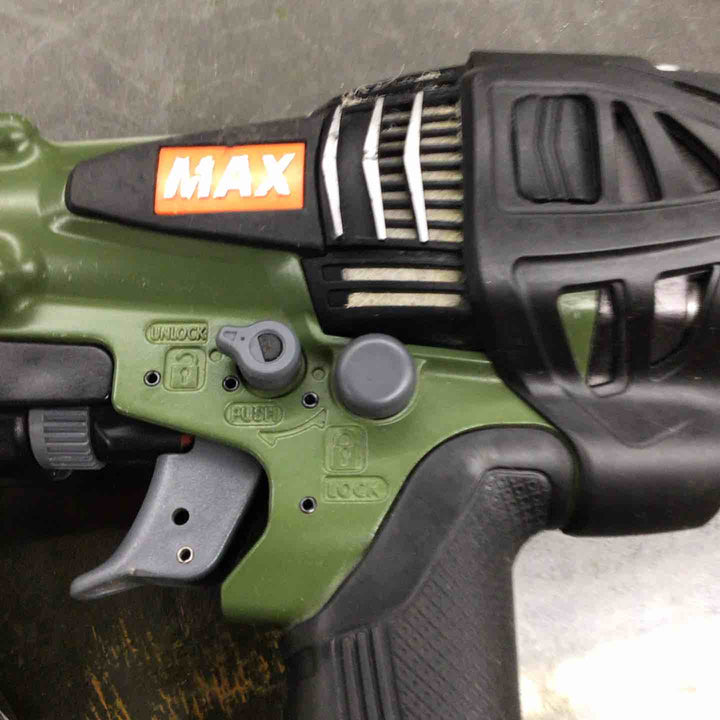 ★マックス(MAX) 高圧エア釘打ち機 HN-50N4(D)_ミリタリーグリーン【戸田店】