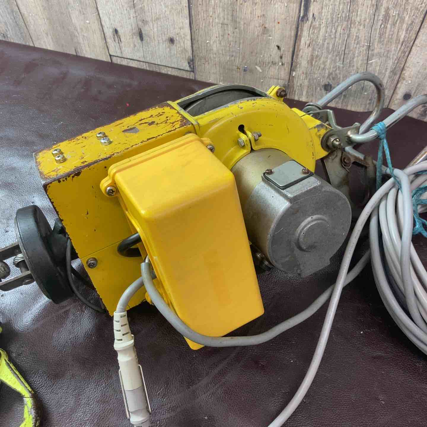 中古品】トーヨーコーケン(TKK) 電動ウインチ(ワイヤー) ベビー