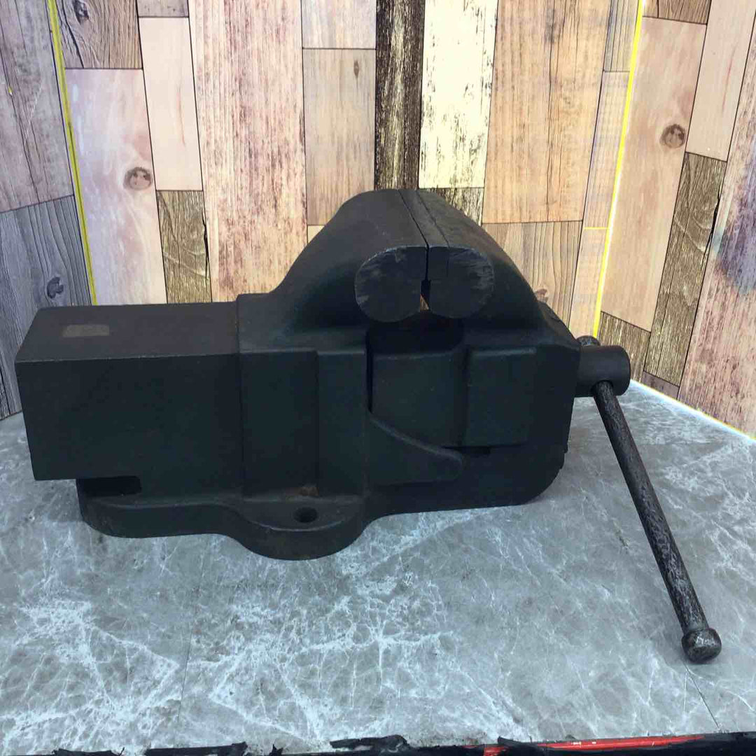 ナベヤ リード型バイス 150mm【八潮店】