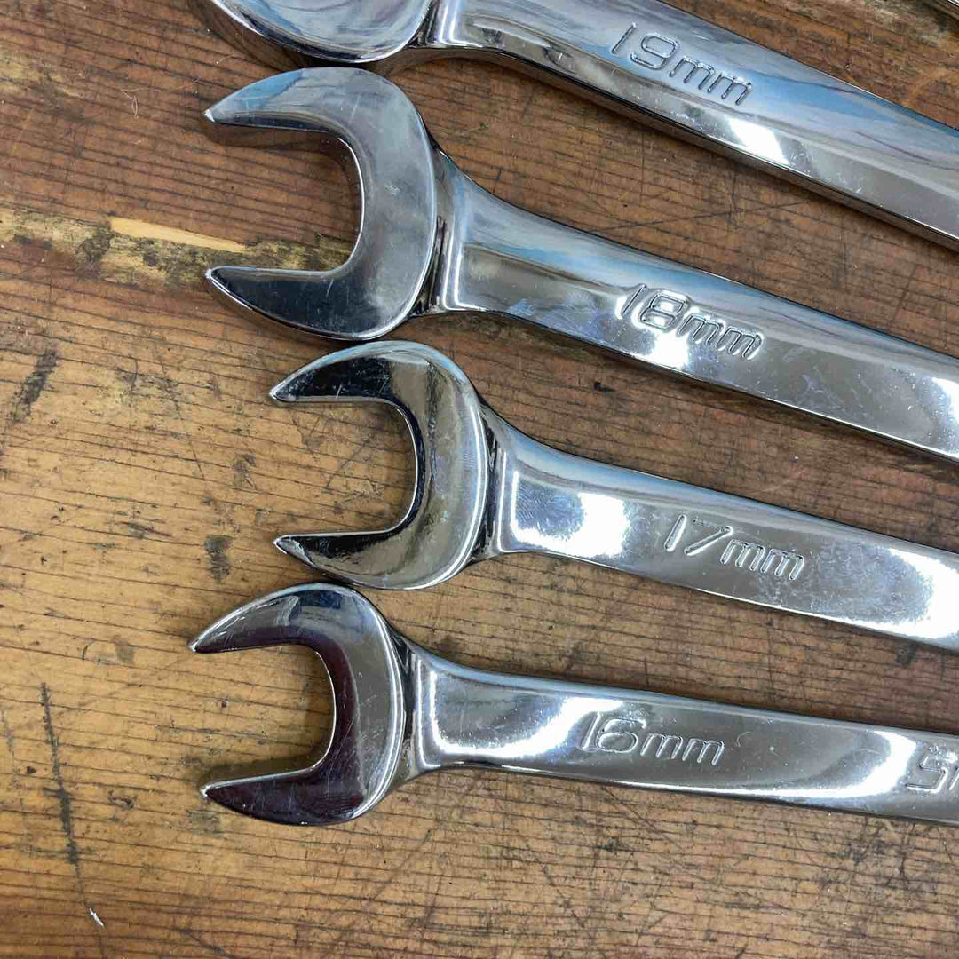 スナップオン(Snap-on) コンビネーションレンチセット 6点 OEXM220B/210/190/180/170/160【柏店】