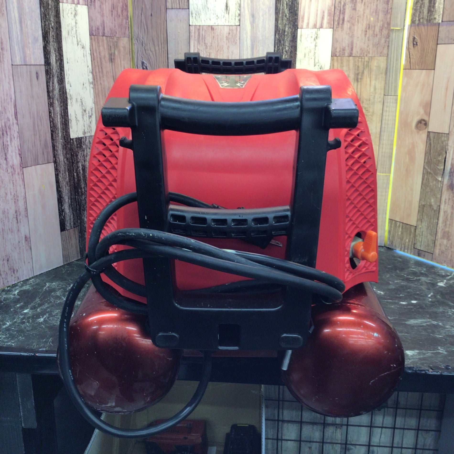 ☆マックス(MAX) エアコンプレッサー AK-HL1270E2_レッド【八潮店