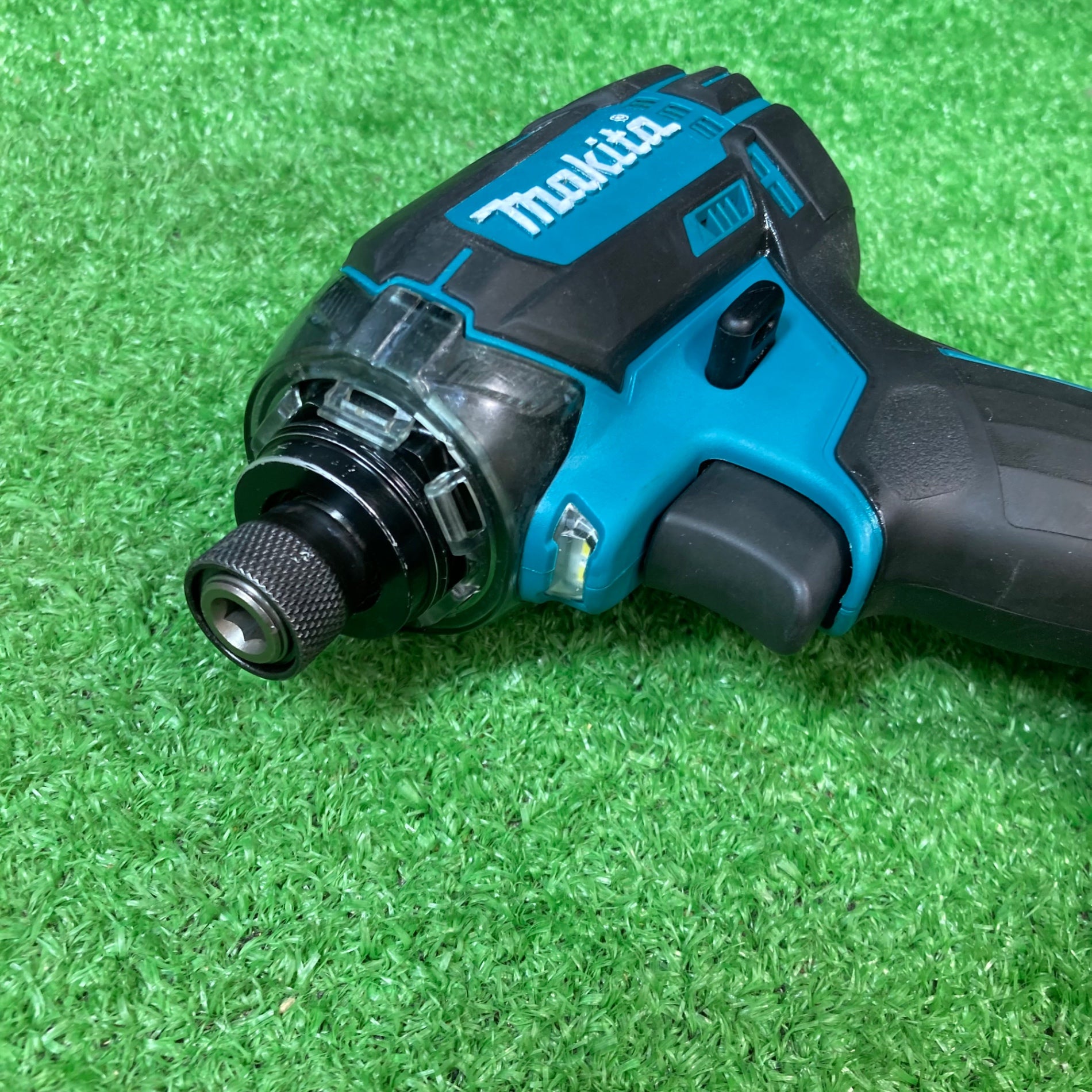 makita マキタ インパクトドライバー TD149D 動作良好 攪拌機