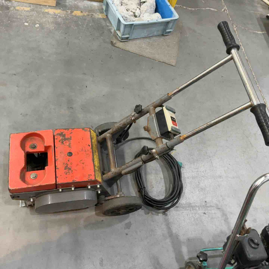 【店頭受取り限定】◇ 極東(KYOKUTO) 床材剥がし機 ストロングペッカー SM-8【川口店】