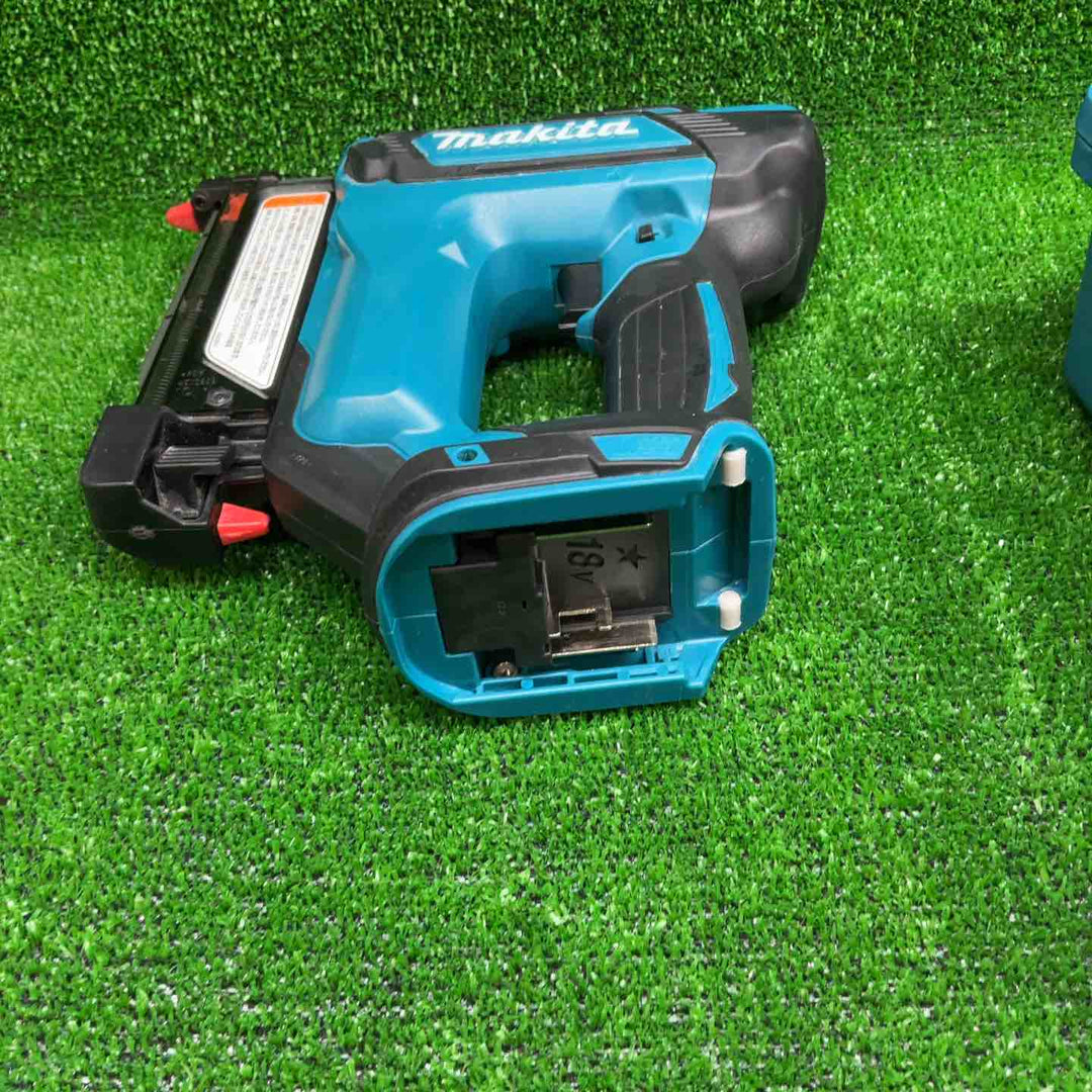 ★マキタ(makita) コードレスピンネイラ PT353DRG【藤沢店】