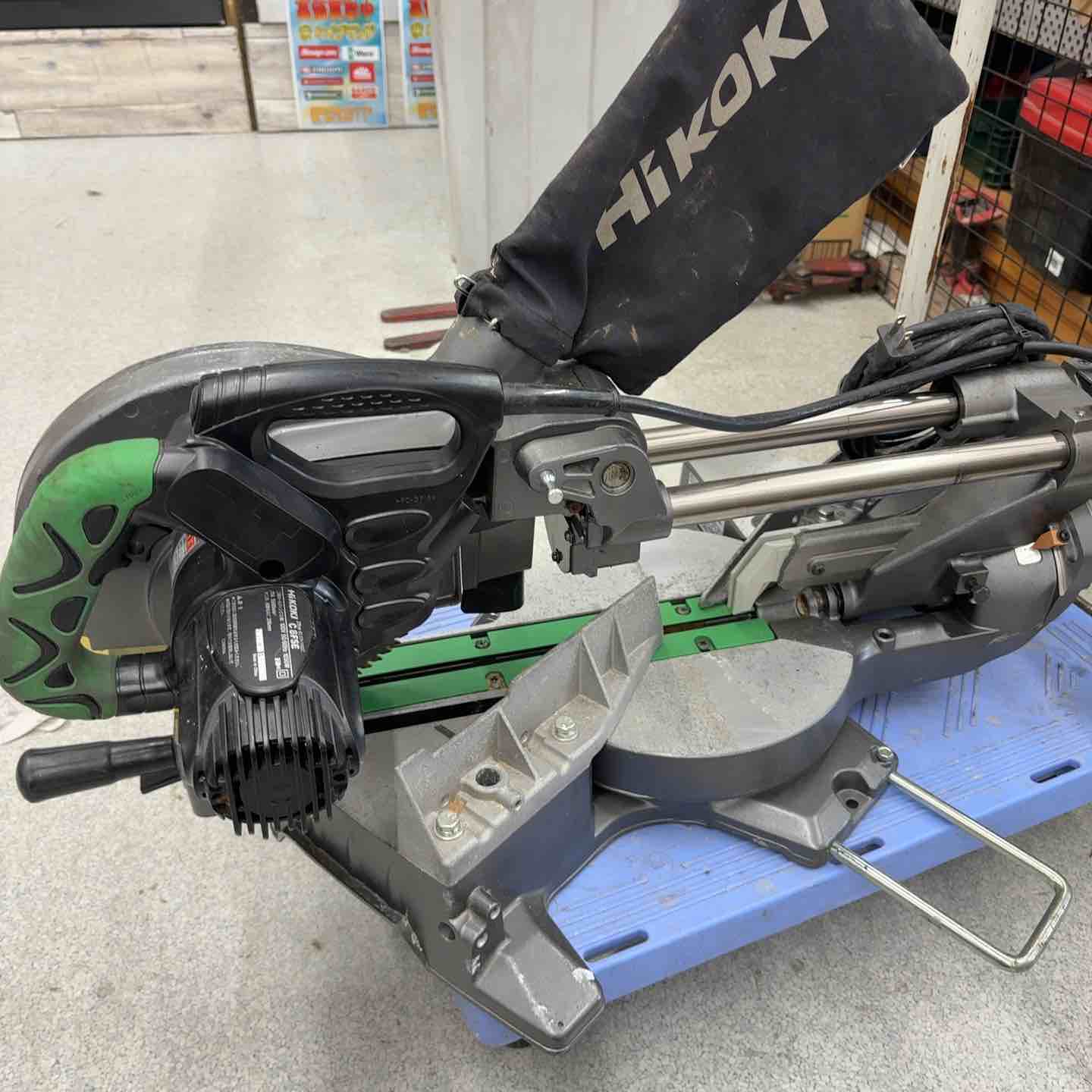 ◇ハイコーキ(HIKOKI ※旧:日立工機) 卓上スライド丸ノコ C8FSE【八潮店