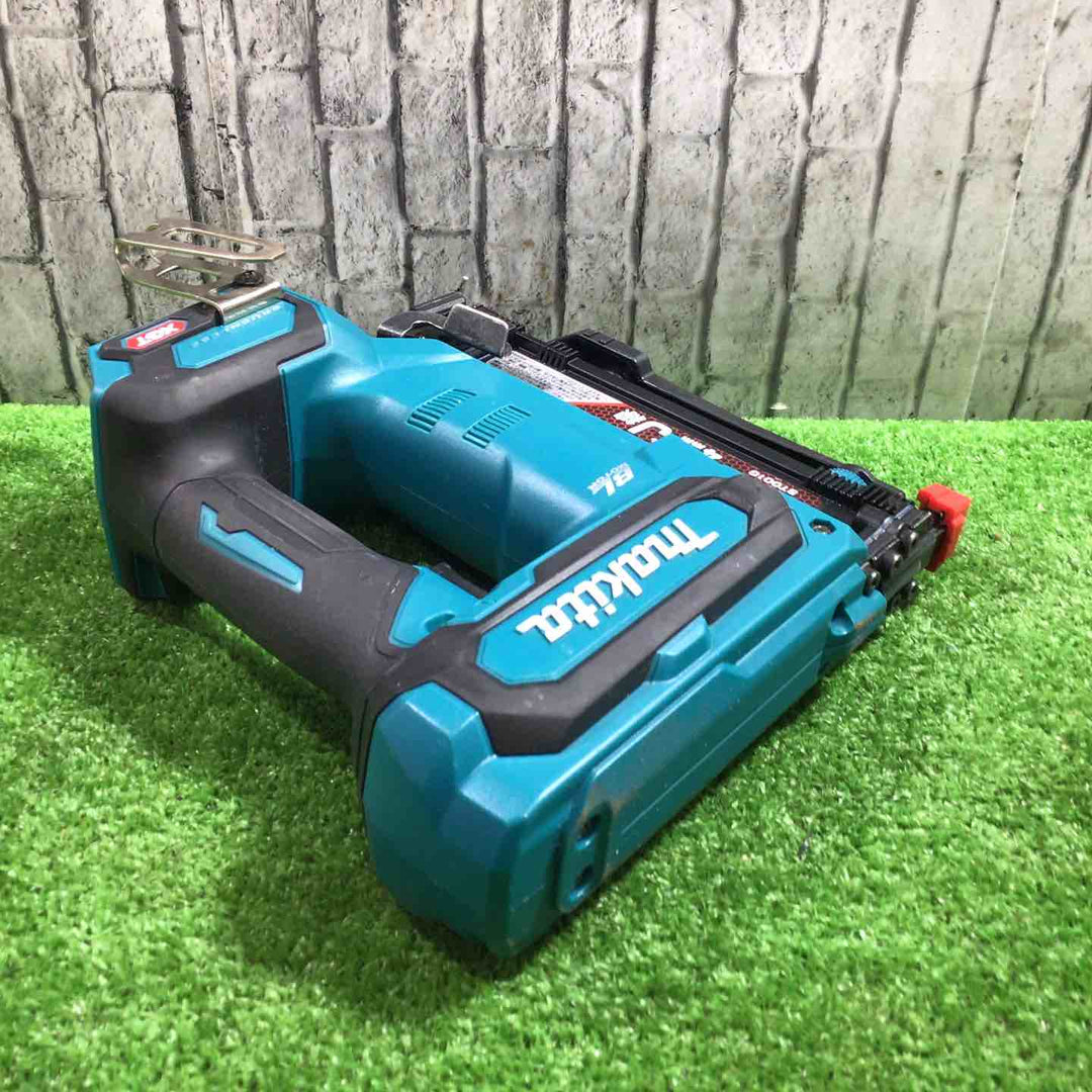 ★マキタ(makita) コードレスタッカー ST001GZK【川口店】