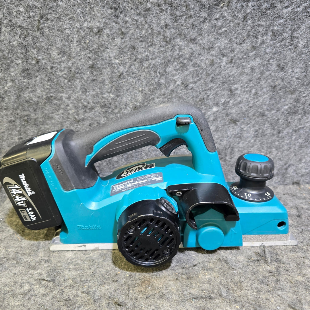 【中古品・14.4V 3.0Ahバッテリ付き！】マキタ(makita) 14.4Vコードレスカンナ KP140DZ【桶川店】