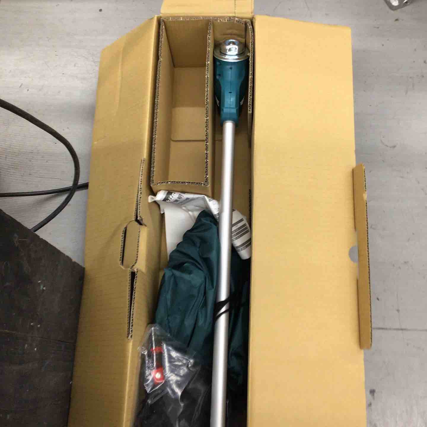 店頭受取り限定】マキタ(Makita) 充電式草刈機 MUR185SDZ バッテリ