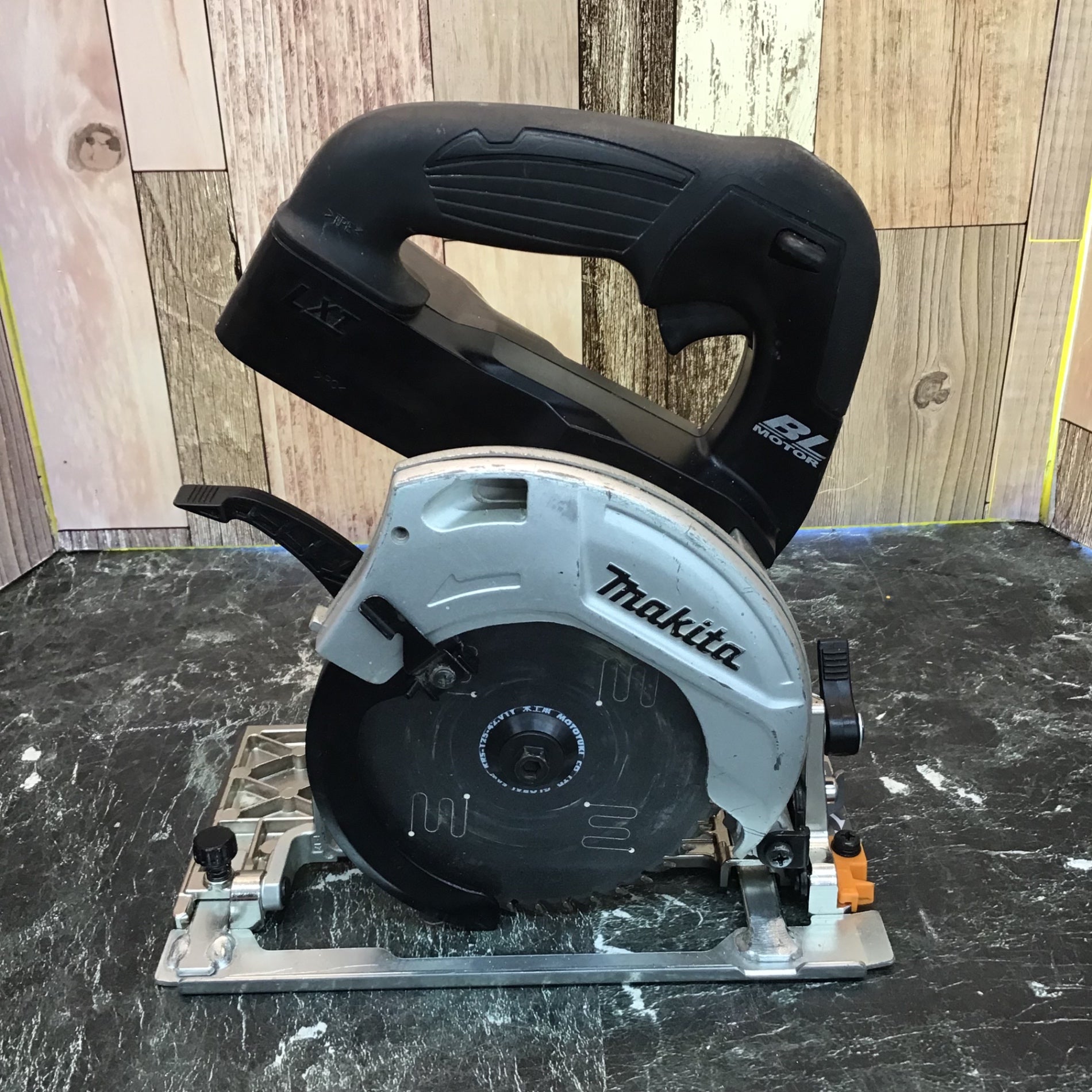 ☆マキタ(makita) コードレス丸のこ HS470DZB【八潮店】 – アクト