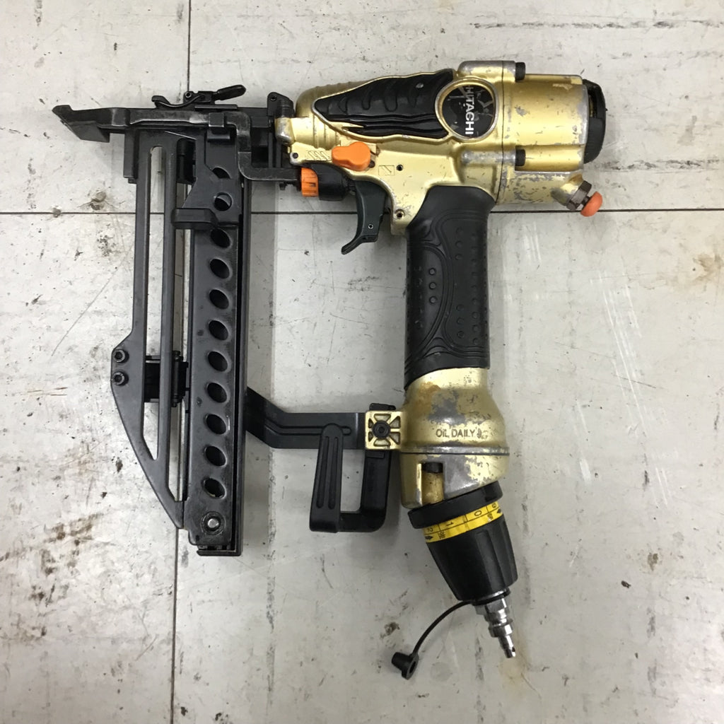 【中古品】 ハイコーキ/HIKOKI 高圧フロアタッカ N5004HMF 【鴻巣店】 中古品】 ハイコーキ/HIKOKI 高圧フロアタッカ・N5004HMF 【鴻巣店