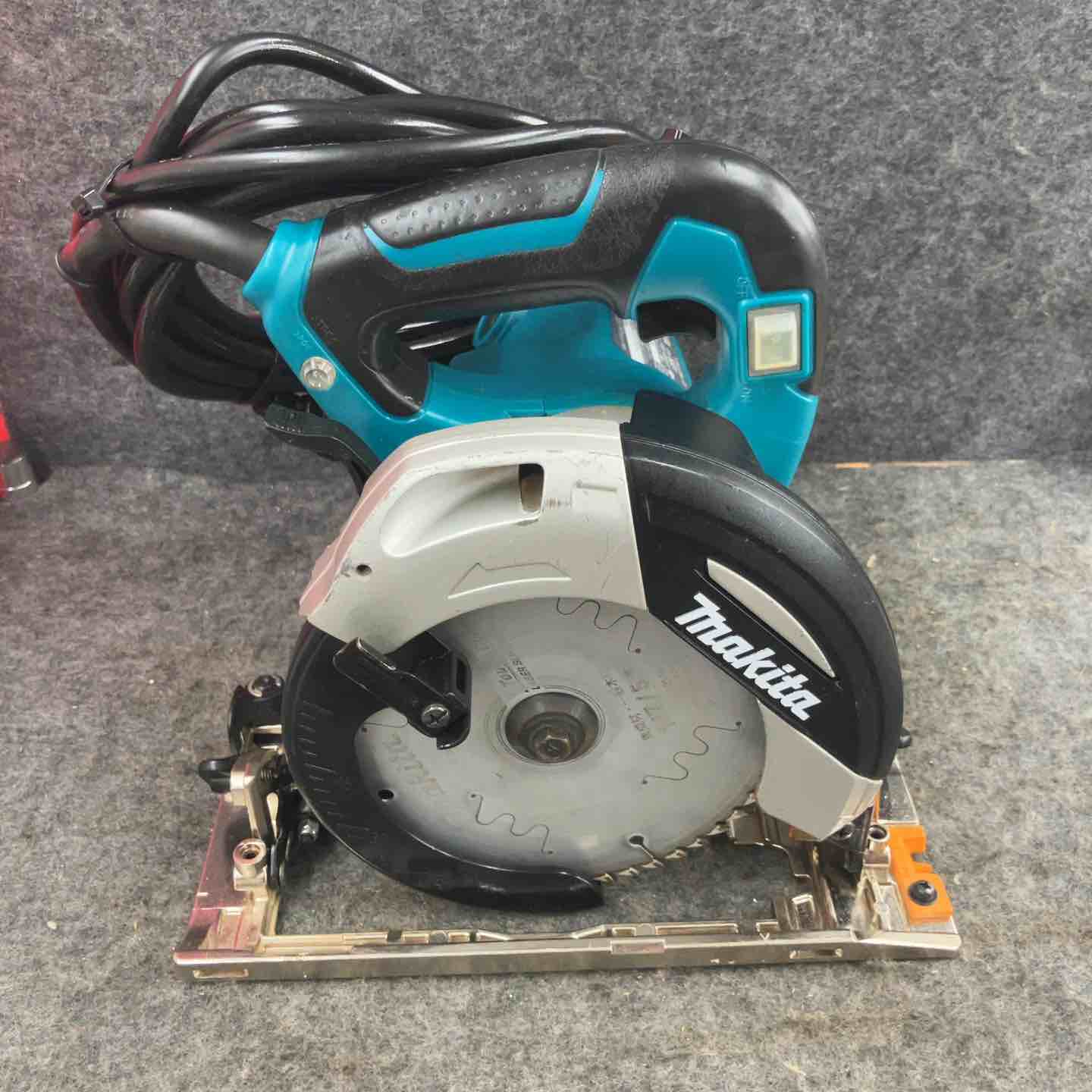 ★マキタ(makita) 電気マルノコ 5331【鴻巣店】 ☆マキタ(makita) 電気マルノコ 5331【鴻巣店】 – アクトツール