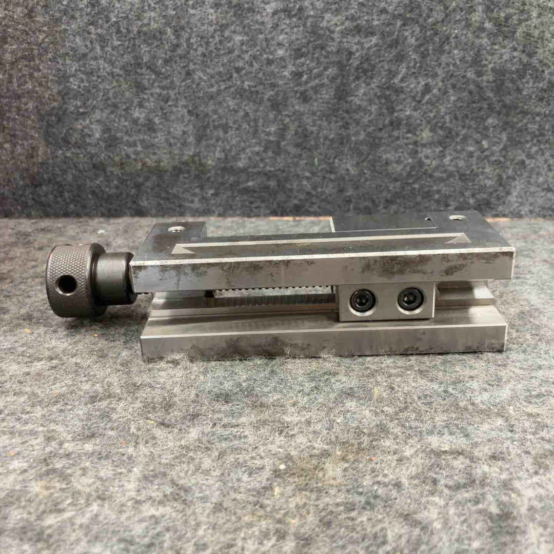 ◇トラスコ(TRUSCO) 精密バイスDタイプ 50mm VD-50【鴻巣店】