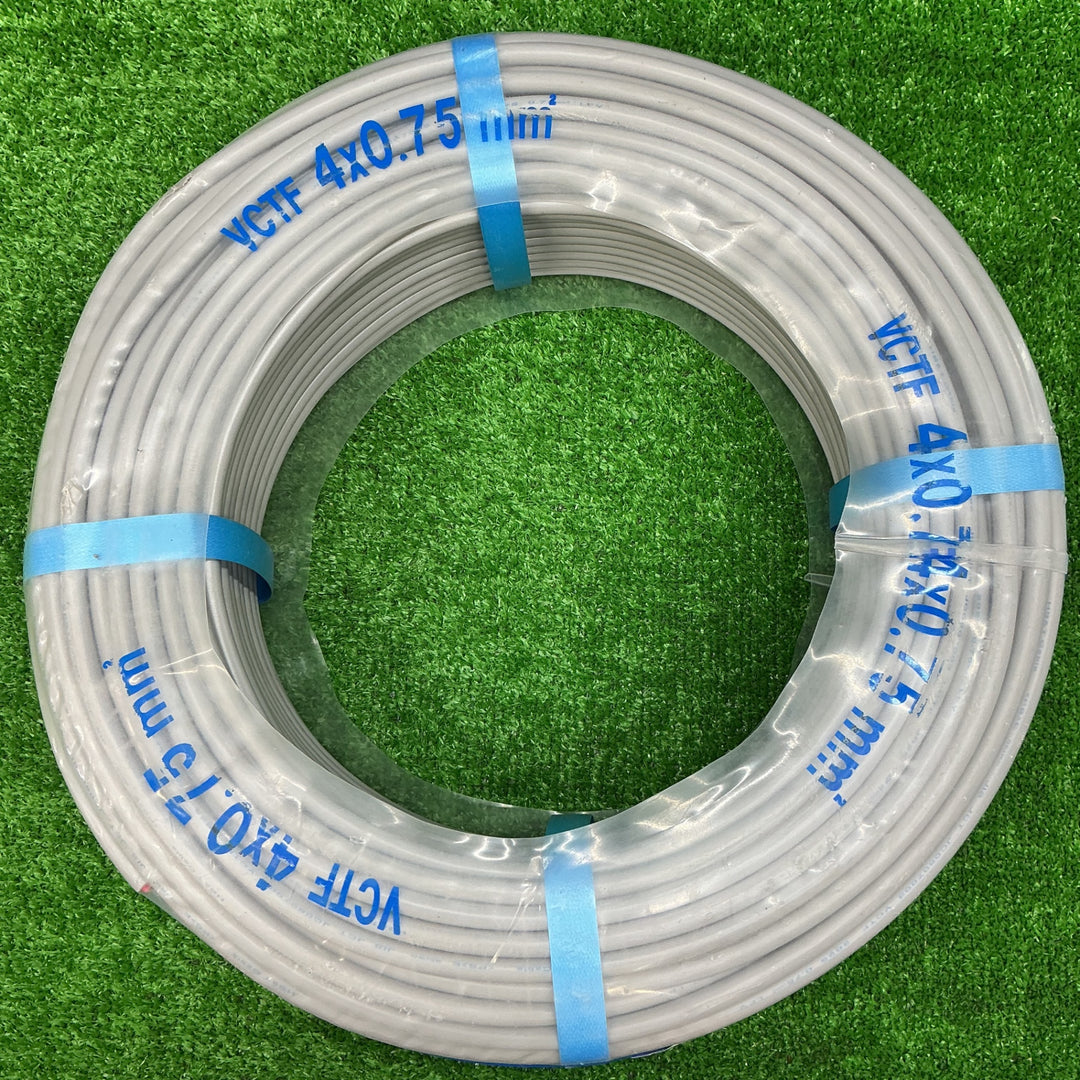 【未使用品】住電HSTケーブル VCTFケーブル 4×0.75mm 100ｍ 製造年 2025年5月【電材館越谷店】