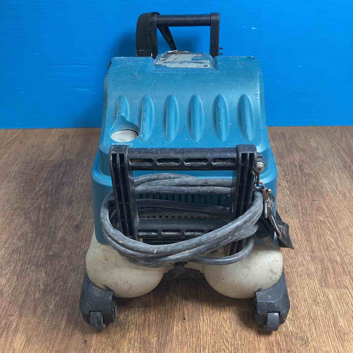 ★マキタ(makita) エアコンプレッサー AC401XL【岩槻店】