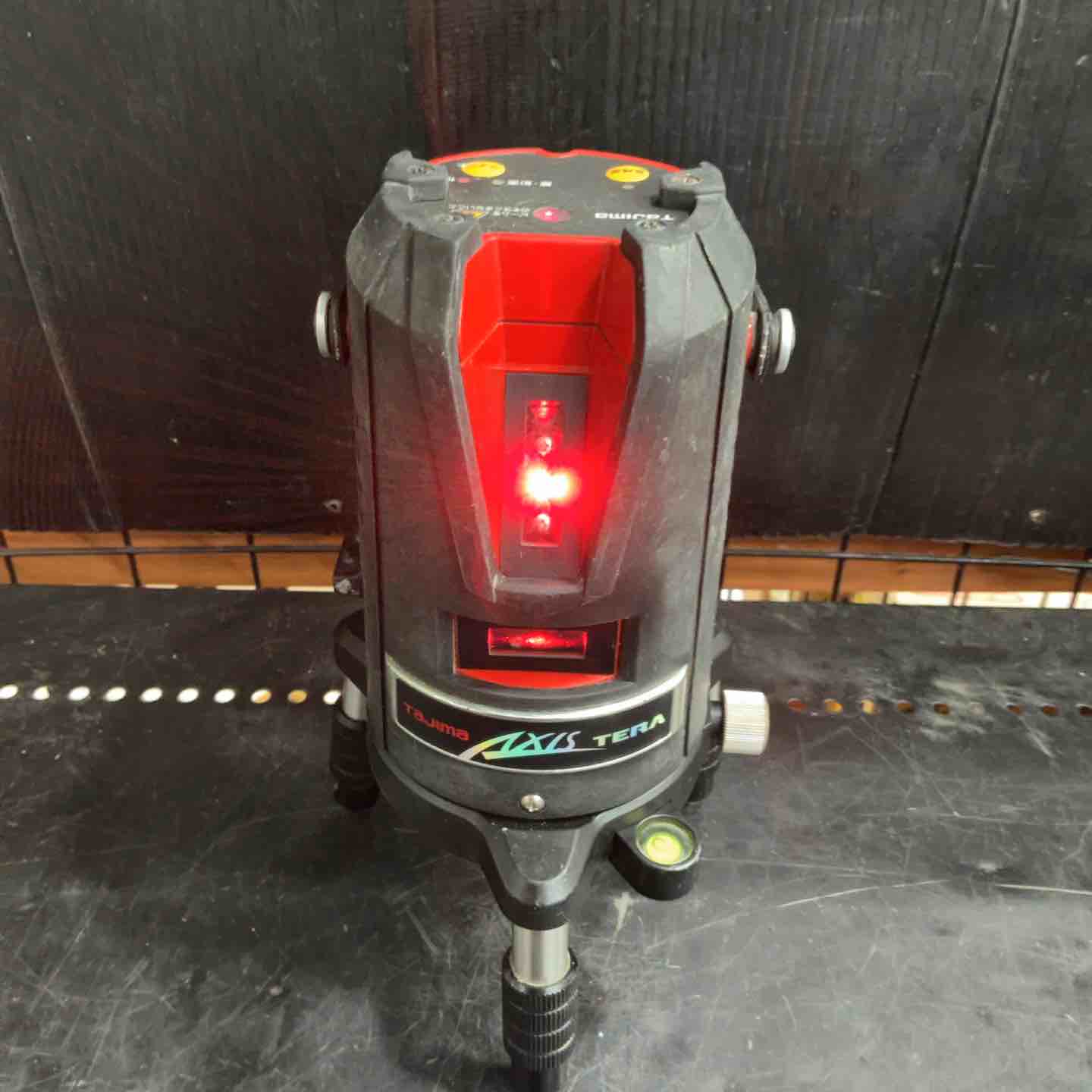 タジマツール(TAJIMA) 水平/垂直ラインレーザー AXIS AXT-TYE【草加店