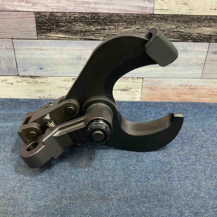 【未使用品】マキタ makita ケーブルカッタ付 18V コードレス圧着機 TC300DRG フルセット【八潮店】