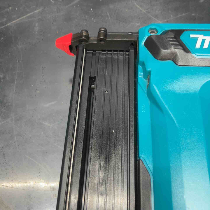 マキタ(makita) コードレスフィニッシュネイラ FN350DZK【川越店】
