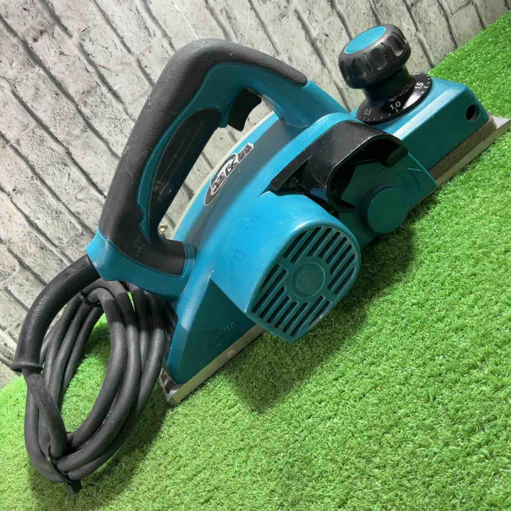 ☆マキタ(makita) 電気カンナ KP0800A 動作確認済【川口店】