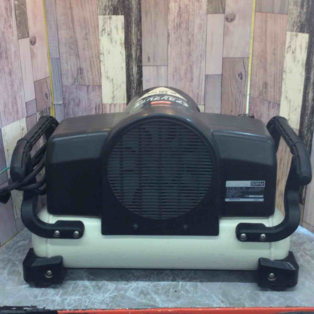 ◇マキタ(makita) 常圧専用エアコンプレッサー AC2211 50Hz【八潮店】