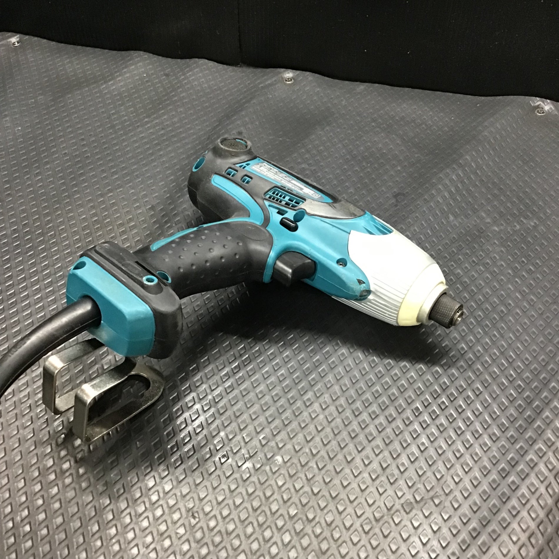 中古品】 マキタ/makita ソフトインパクトドライバー 6963SPK 【鴻巣店