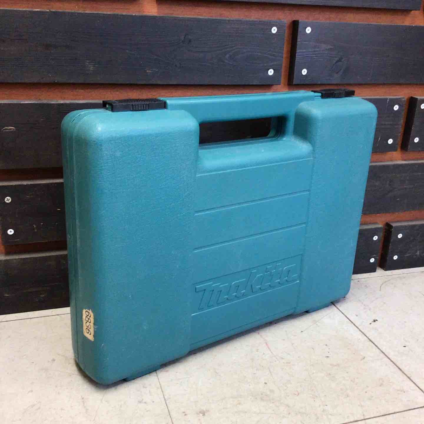 動作品】Makita オートパックスクリュードライバー 6836 ケース付き