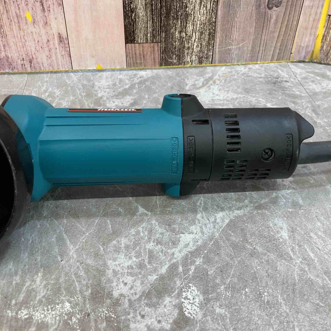 ☆マキタ(makita) ディスクグラインダ 低速高トルク ブレーキ付 100mm 9533BLA【八潮店】