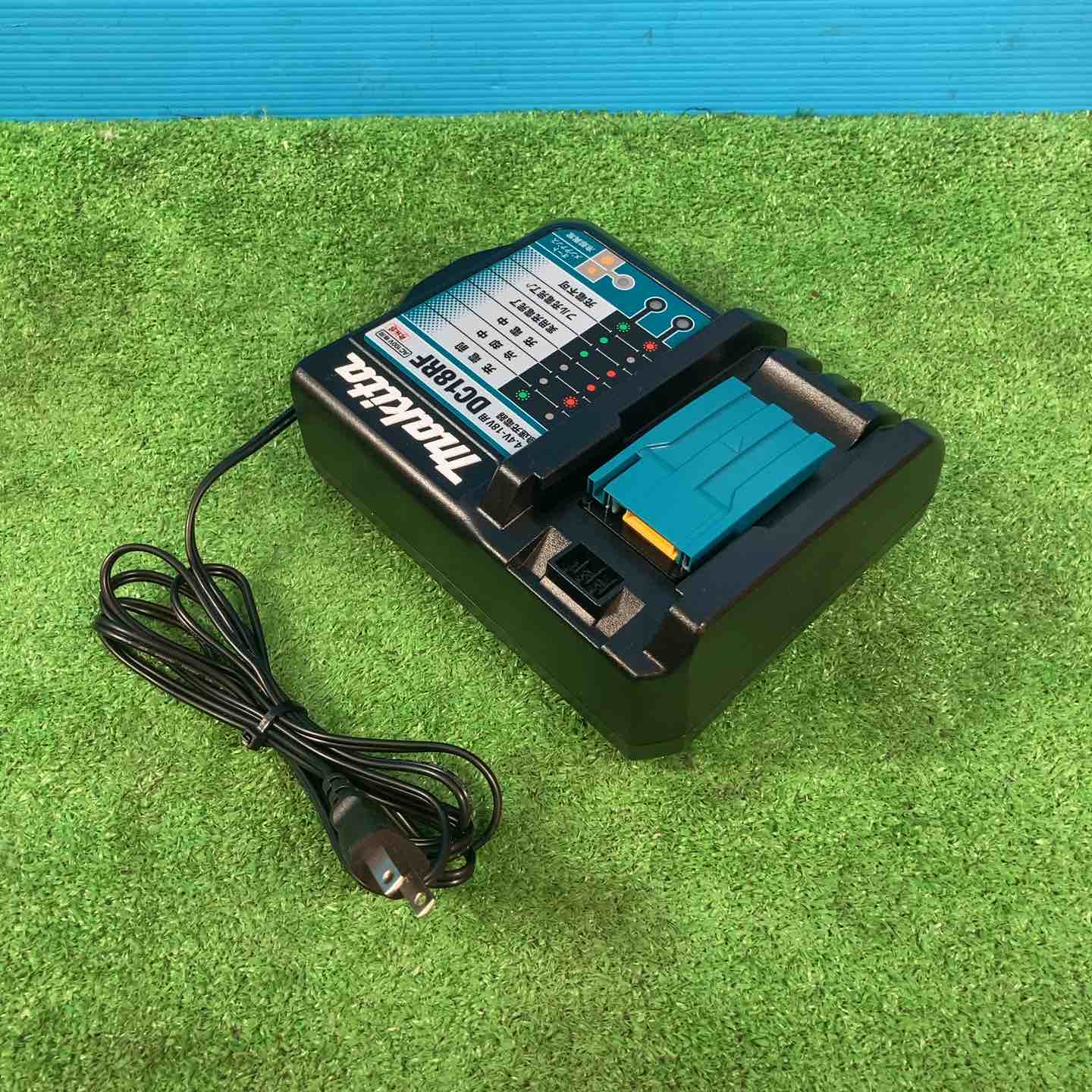 【中古】マキタ　Makita　充電式インパクトドライバ　型番:TD173DGXAP 【フライズ佐賀店】 ☆マキタ(makita) コードレスインパクトドライバー TD173DGXAP【岩槻店