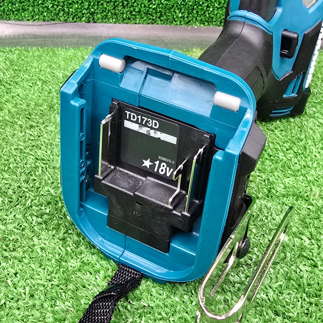 【未使用本体+中古18V 6.0Ahバッテリ(BL1860B)】マキタ(makita) コードレスインパクトドライバー TD173DZ【桶川店】