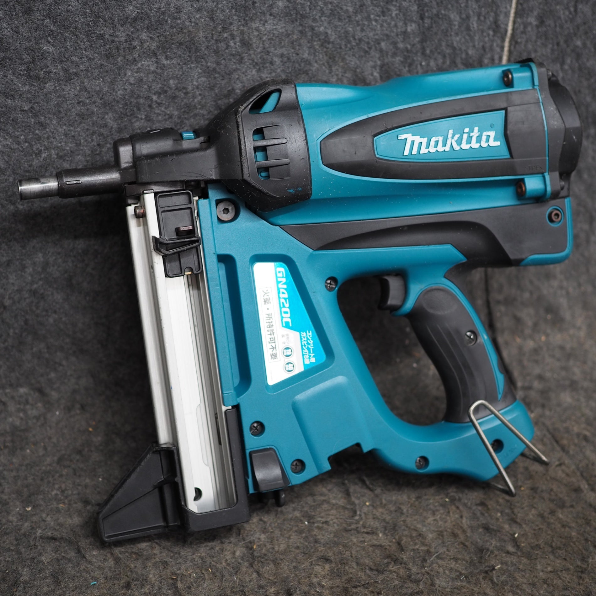 中古品】マキタ/makita コードレスコンクリート用ガスピン打ち機