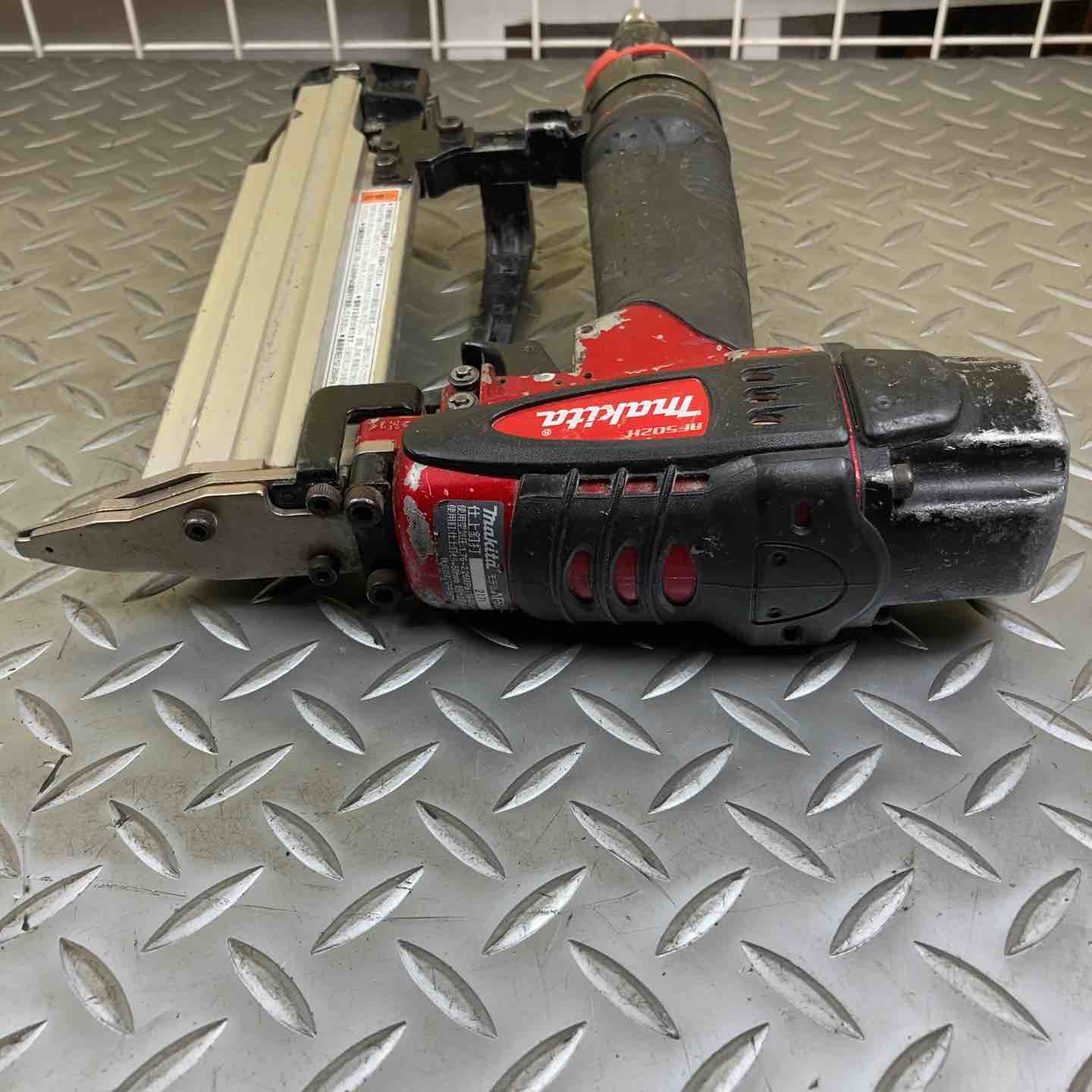 マキタ(makita) 仕上釘打(フィニッシュネイラ) AF502H【川崎店