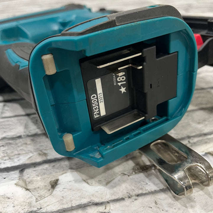 ★マキタ(makita) コードレスフィニッシュネイラ FN350DZK【川口店】