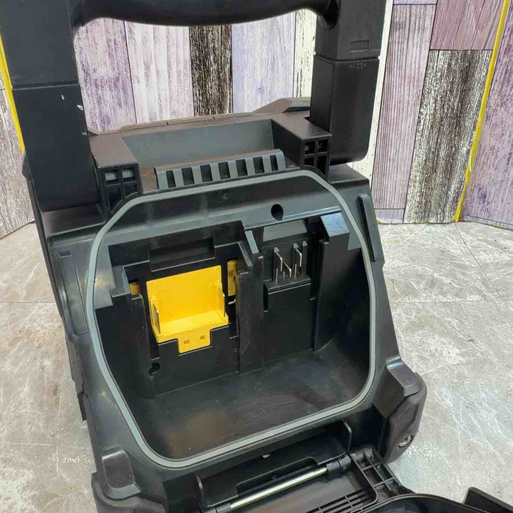 ☆マキタ(makita) コードレススピーカー MR200B【八潮店】