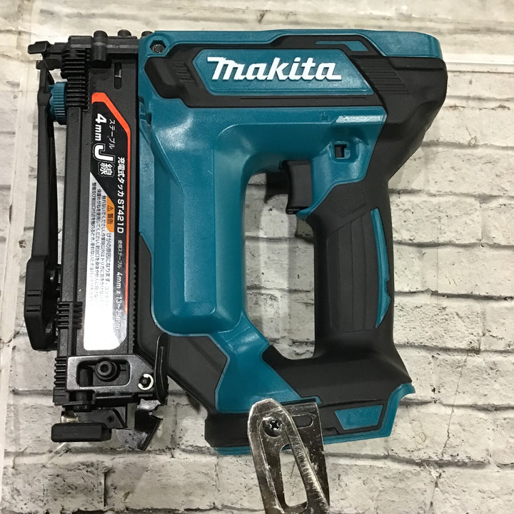 ★マキタ(makita) コードレスタッカー ST421DZK【川口店】