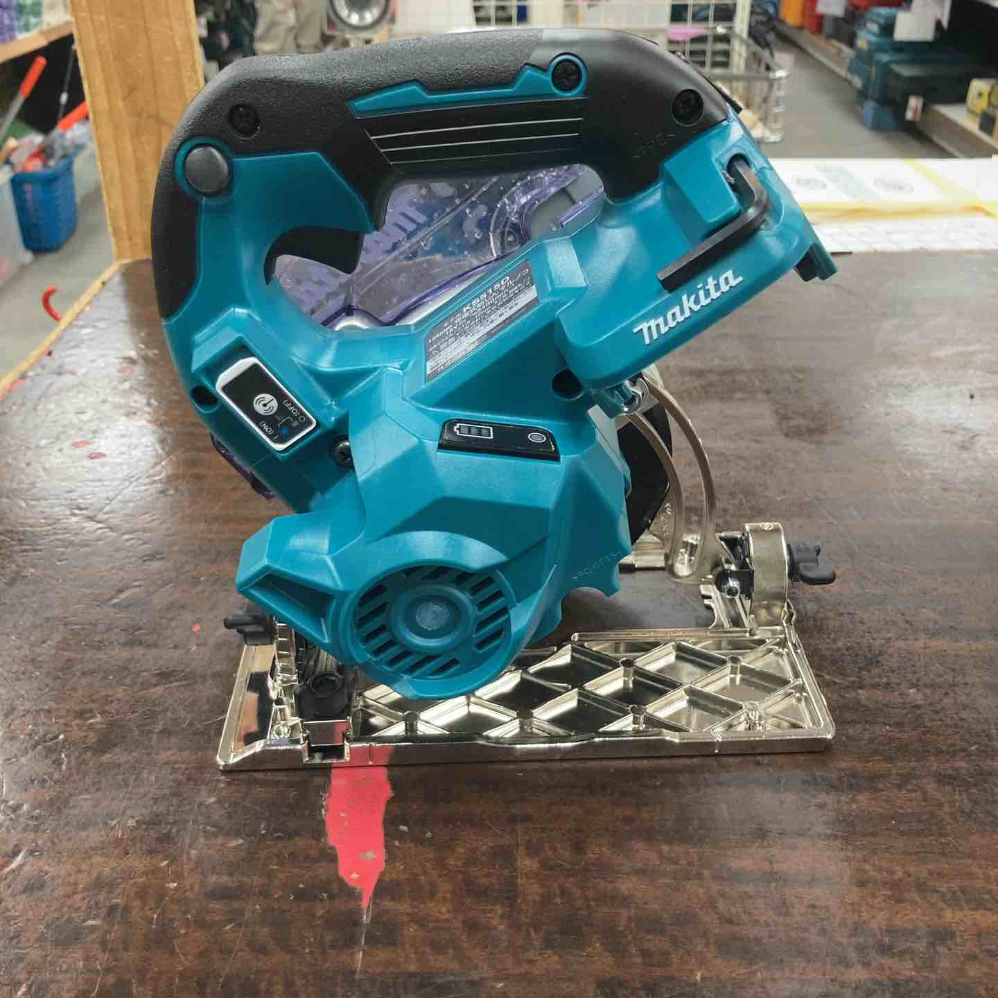 ★マキタ(makita) 18V 125mmコードレス丸ノコ KS515DZ(本体のみ)【川崎店】 ☆マキタ(makita) 18V 125mmコードレス丸ノコ KS515DZ(本体のみ)【川崎