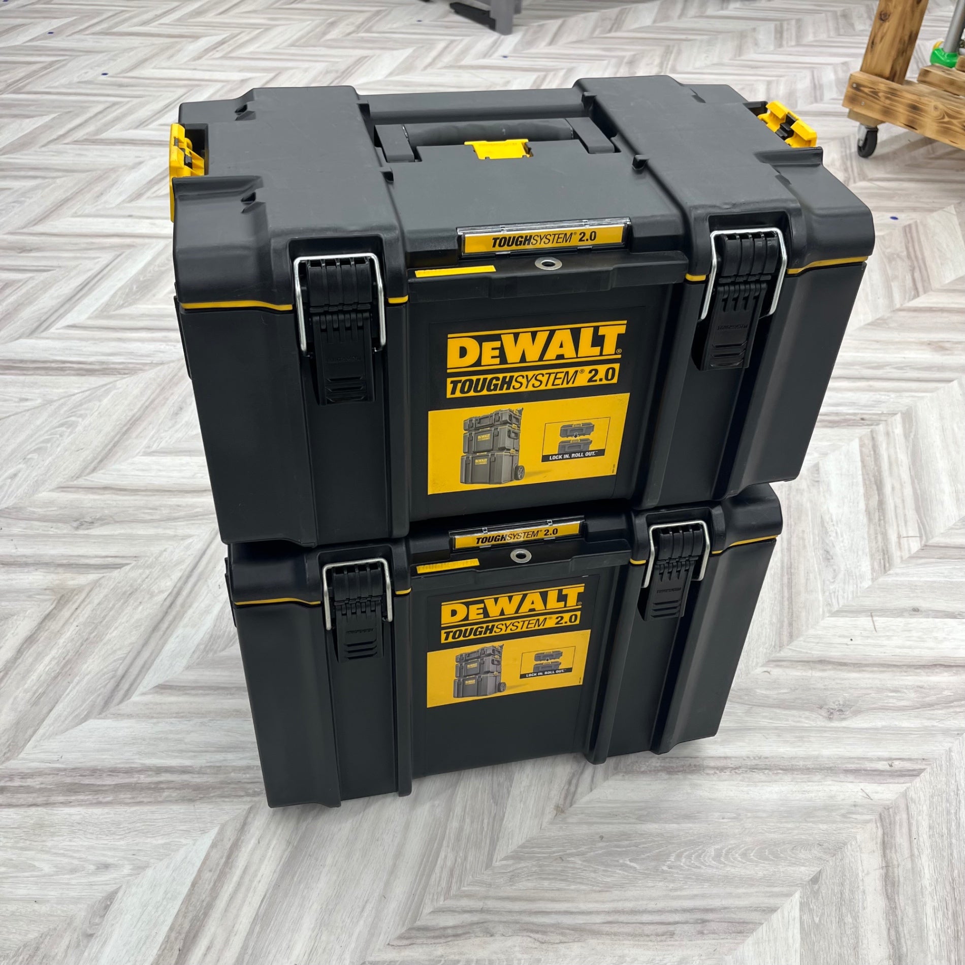 デウォルト(DeWALT) タフシステム2.0 システム収納BOX 工具箱 収納ケース ツールボックス 積み重ね収納  DWST83342-1、DWST83294-1　2段 【越谷店】