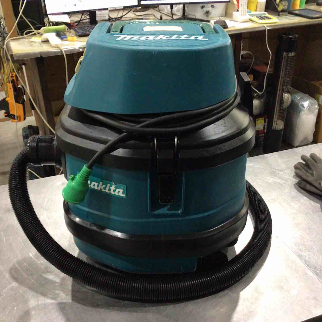 ◇マキタ(makita) 乾式 集じん機 472(P)【川口店】