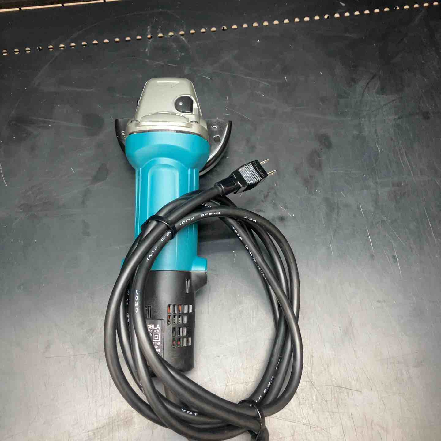 中古品】マキタ(makita) ディスクグラインダ 低速高トルク ブレーキ付
