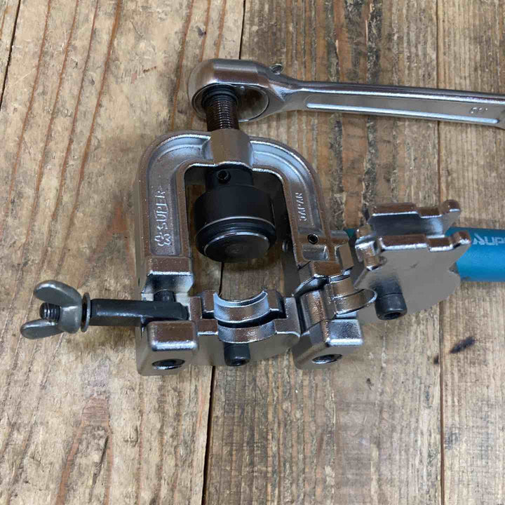 ◇スーパーツール(SUPER TOOL) フレキ管ツバ出し工具・フレキ管専用カッターセット THS406R （TH406R）（TC105F） ケースラッチ割れ【所沢店】