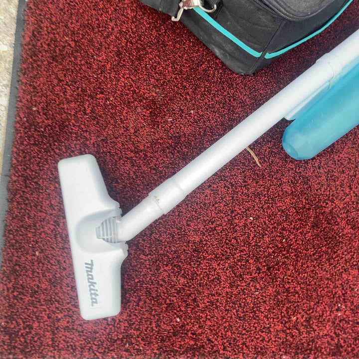 ☆マキタ(makita) コードレスクリーナー CL181FDZW【町田店】