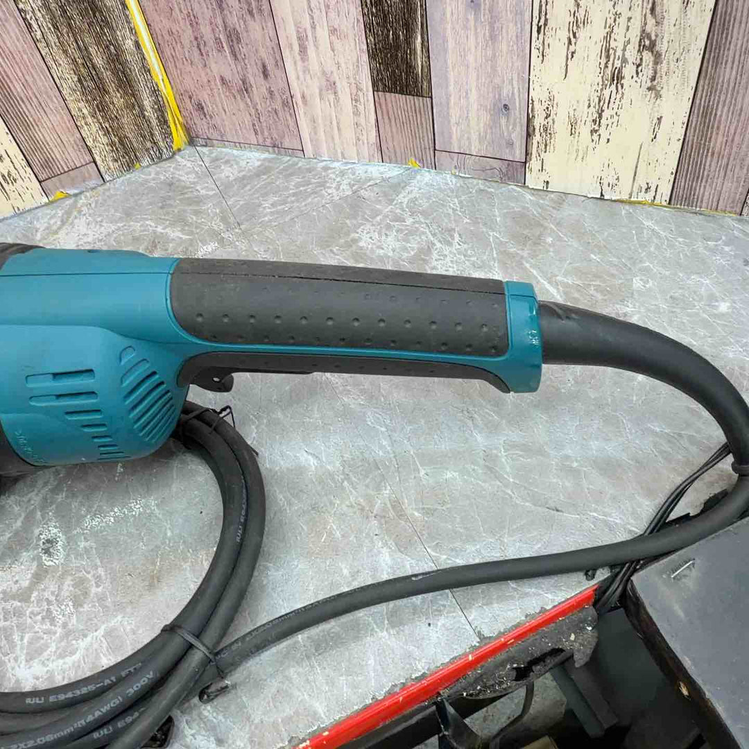 ◇ Makita アングルグラインダー GA9040S 120V  [並行輸入品] 保証なし【八潮店】