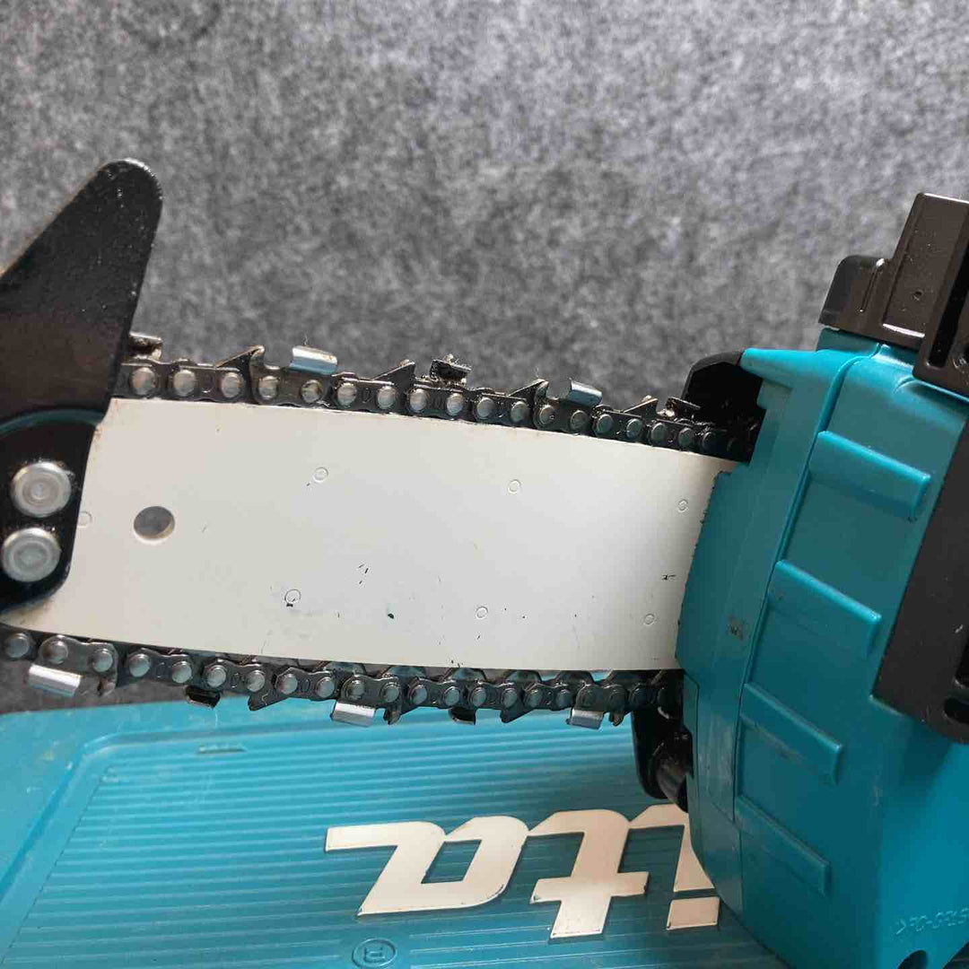 マキタ(makita) 14.4V充電式チェーンソー  UC121DRF【桶川店】