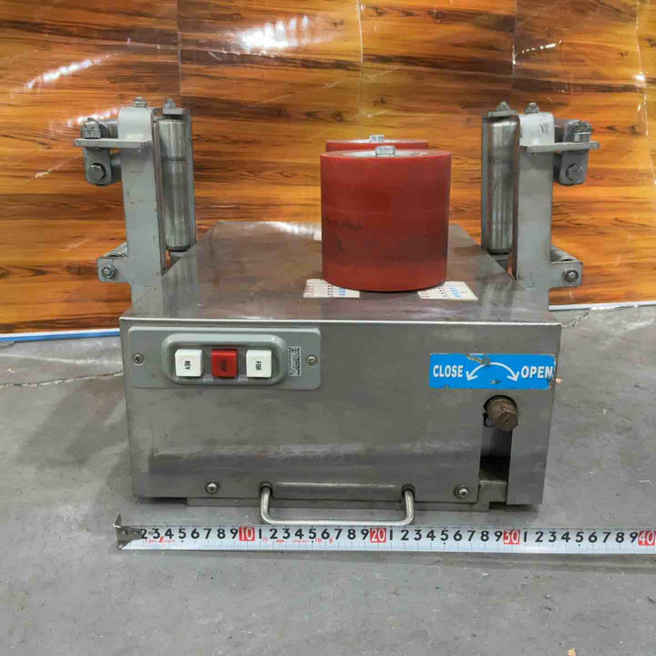 【店頭受取り限定】メーカー 型式不明 ケーブル送り機【川口店】