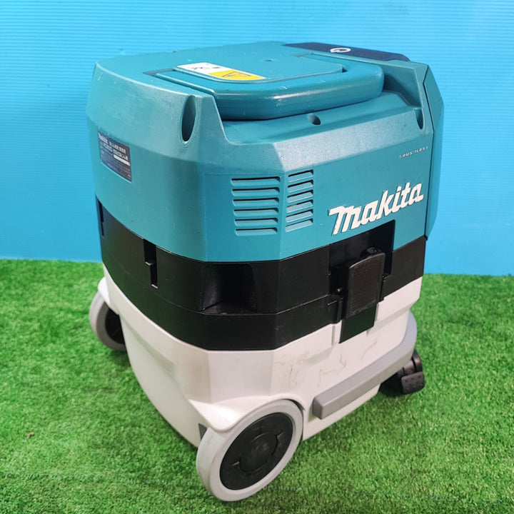 ★マキタ(makita) コードレス集じん機 VC002GZ【岩槻店】