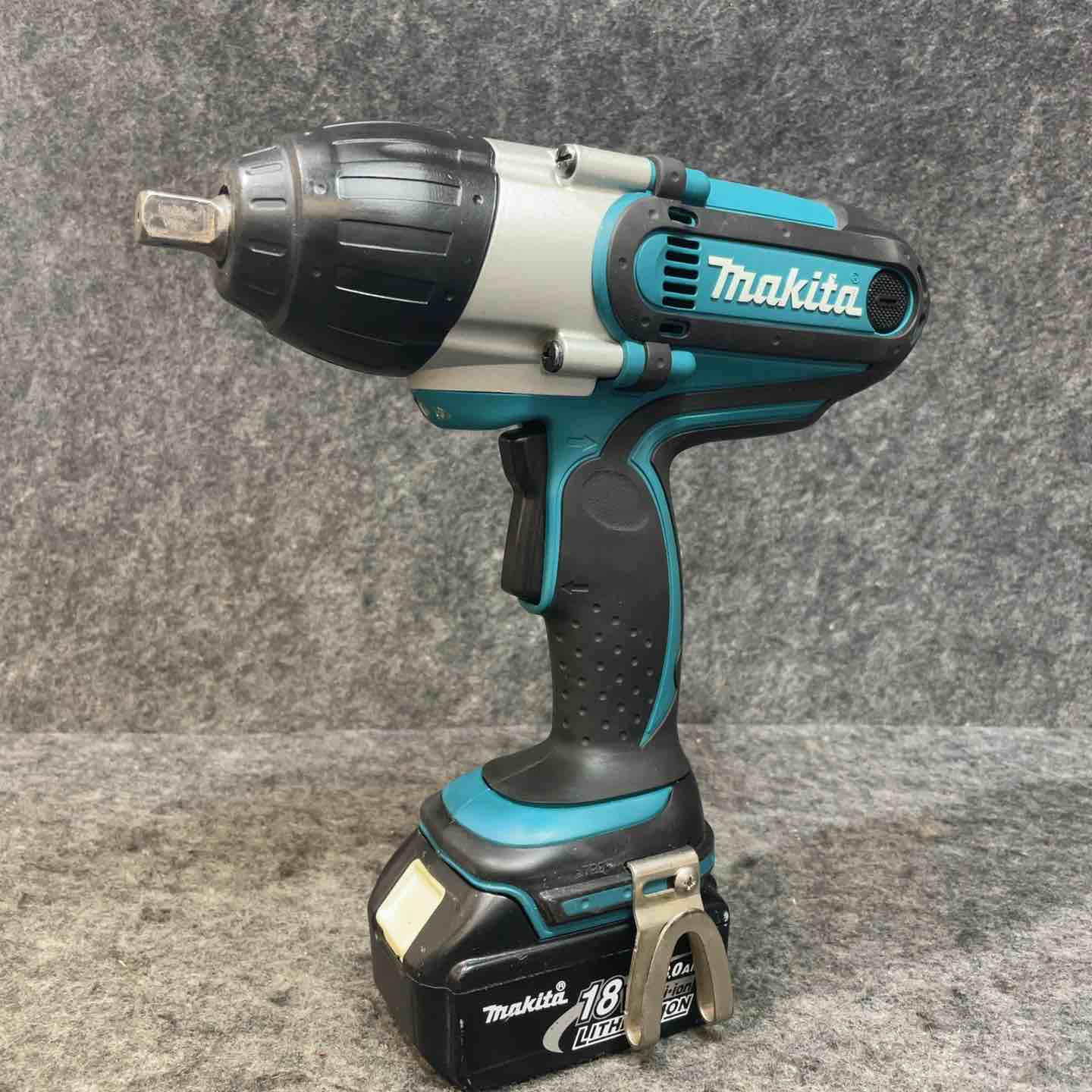 マキタ(makita) コードレスインパクトレンチ TW450DZ 3.0Ahバッテリー付 【桶川店】 マキタ(makita) コードレスインパクトレンチ TW450DZ 3.0Ahバッテリー
