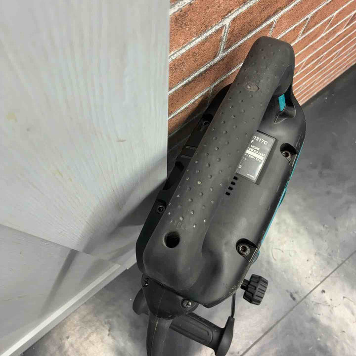 マキタ(makita) 電動ハンマ HM1317C【藤沢店】