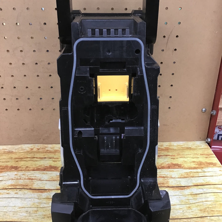 マキタ(makita) コードレスラジオ MR108B【川崎店】
