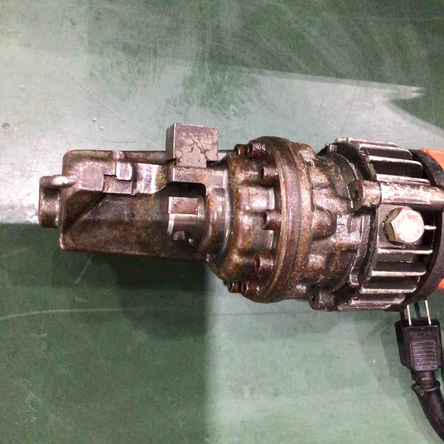 ◇育良精機 イクラ 16mm 鉄筋カッター IS-16SMC【川口店