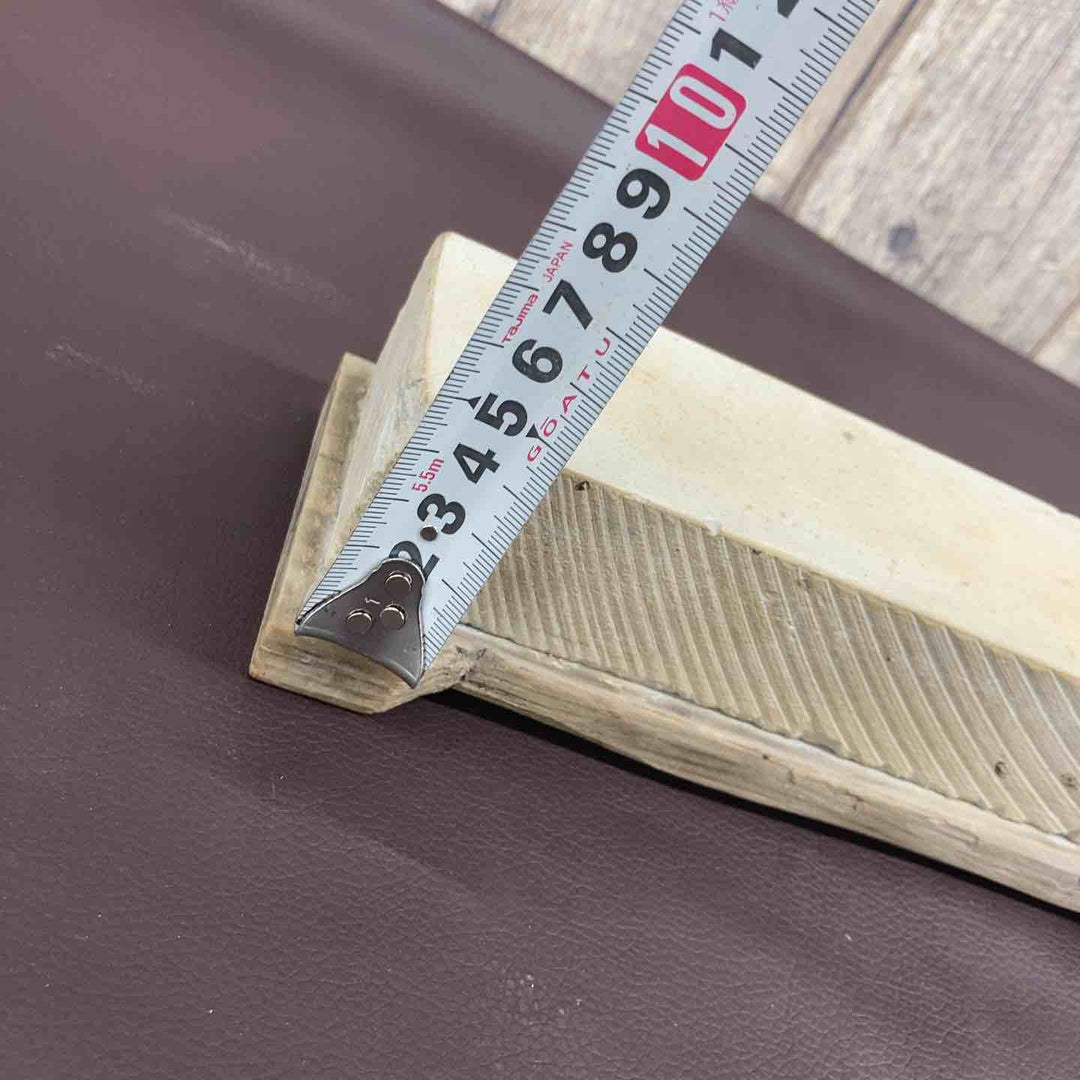 【超希少】 【中古美品】 【群馬沼田】 天然砥石 重量約1.4Kg(台座含む) 長さ約215ｘ幅約70ｘ高さ約42 研ぎ 刃物 大工 【東大和店】