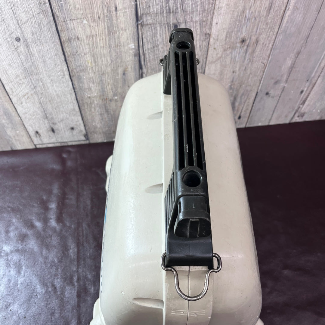【中古品】マキタ(makita) エアコンプレッサー AC700【東大和店】